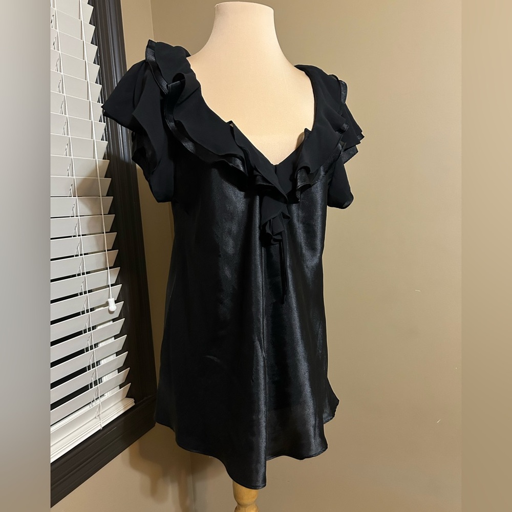Oscar de la Renta Fine Label Black Ruffled Blouse